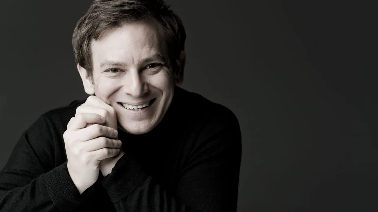 Mozart torna al teatro Lirico di Cagliari con due serate dirette da Daniel Smith a Cagliari Mozart torna al teatro Lirico di Cagliari con due serate dirette da Daniel Smith a Cagliari